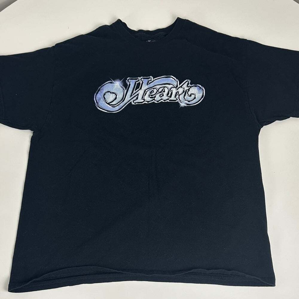 Heart Graphic Rock Concert Men's T-Shirt - Size XL